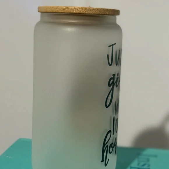 Frosted Glass Tumbler with Horse and sunflower designs glass straw bamboo lid - Picture 3 of 4